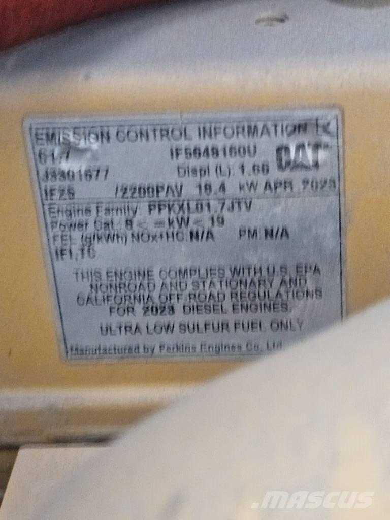 CAT CB 2.7 GC 土壤壓實機