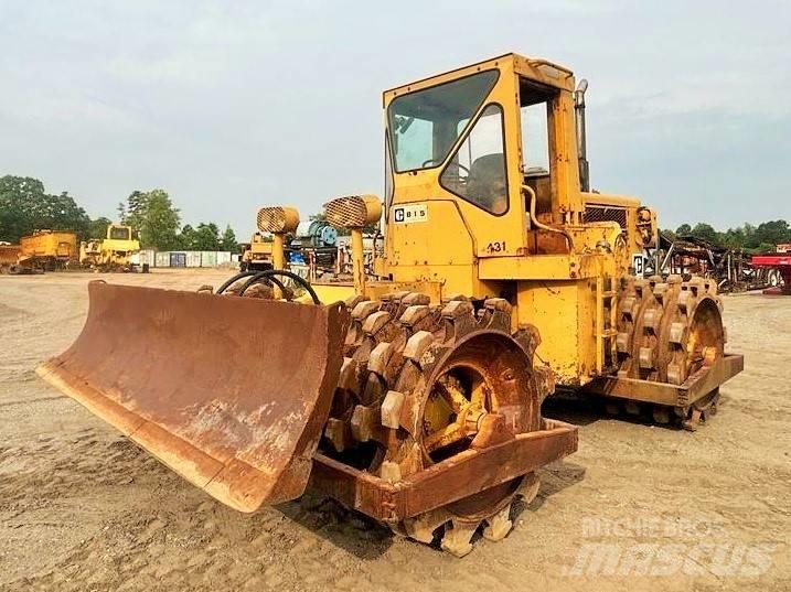 CAT 815 土壤壓實機