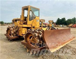 CAT 815 土壤壓實機
