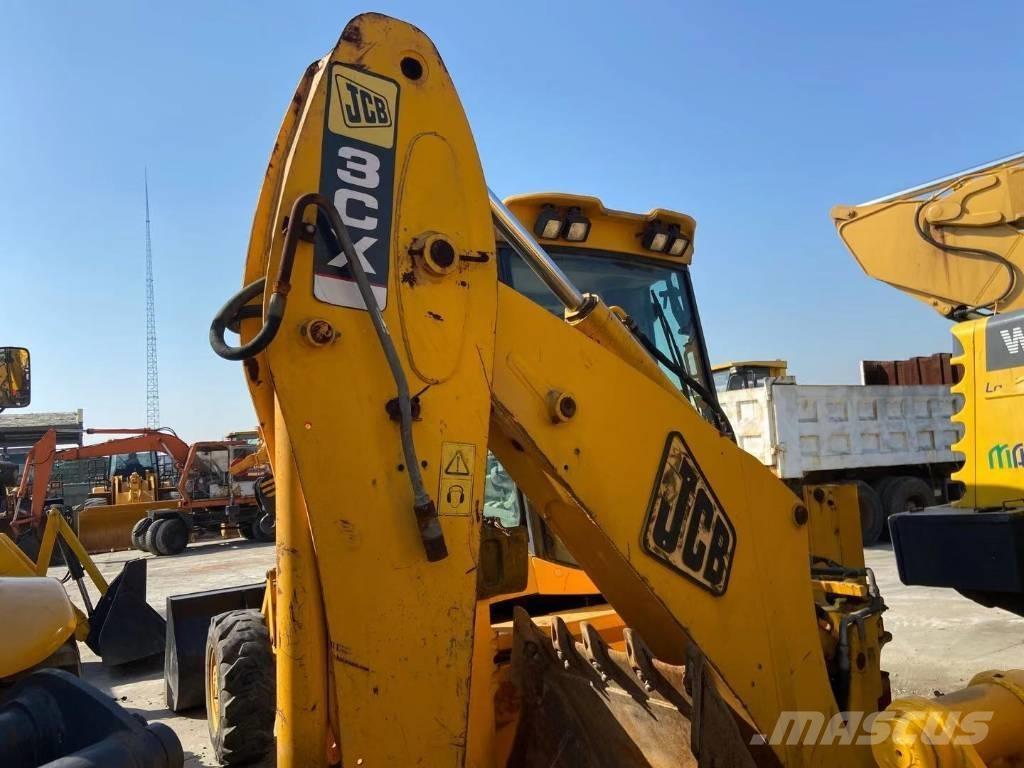 JCB 3 CX 反鏟裝載機