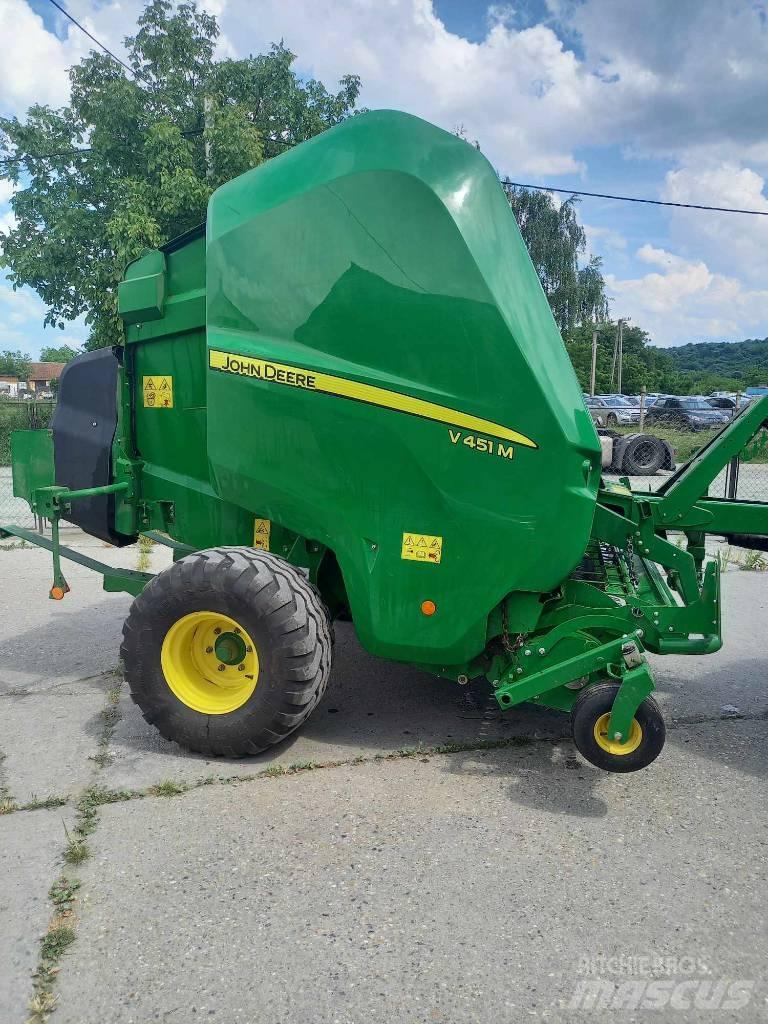 John Deere V451M 圓型牧草打包機