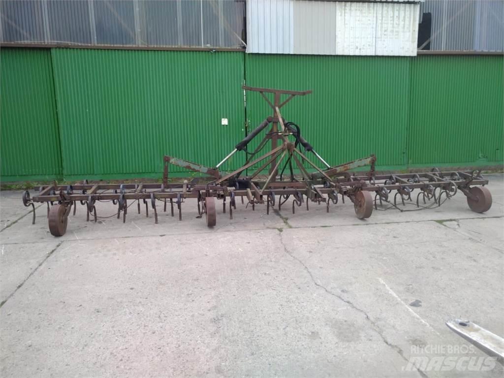 Agrostroj KON 800 中耕管理機