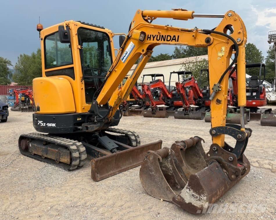 Hyundai R25Z-9 AK 小型挖土機/掘鑿機<7t(小型挖掘機)