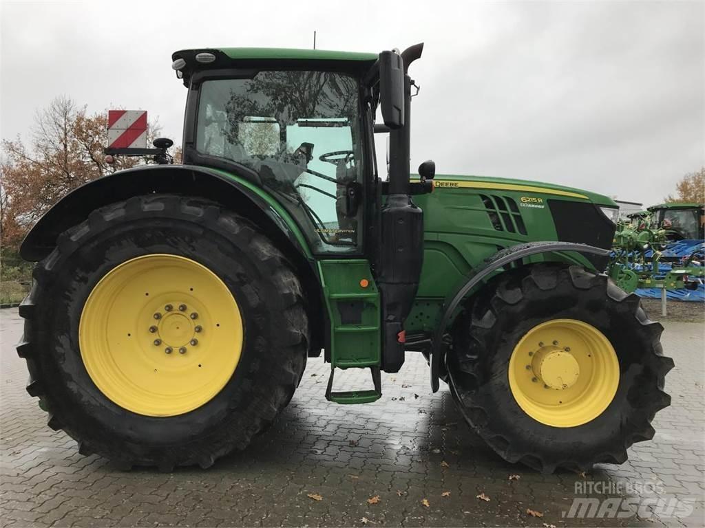 John Deere 6215R 曳引機
