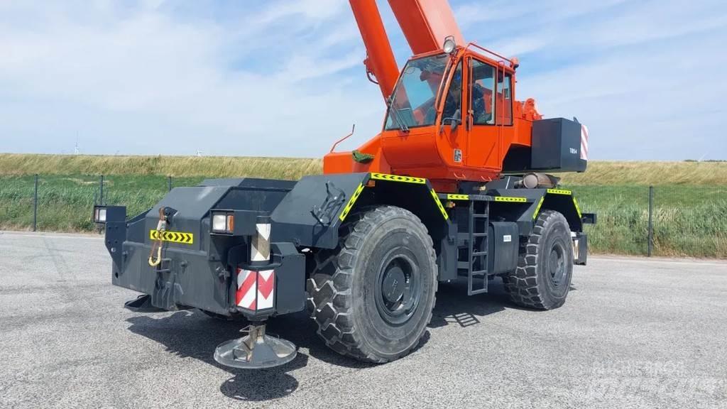 Terex A600 越野起重機