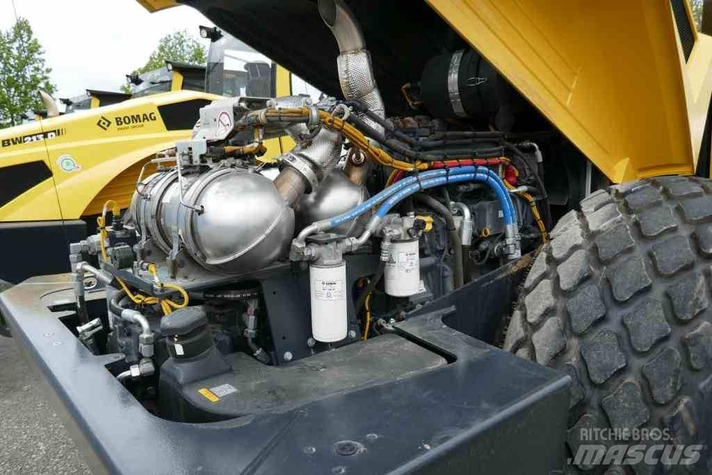Bomag BW 213 DH-5 土壤壓實機