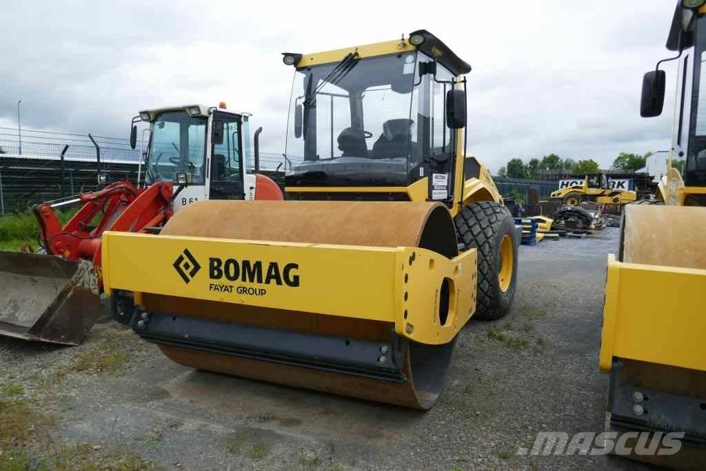 Bomag BW 213 DH-5 土壤壓實機