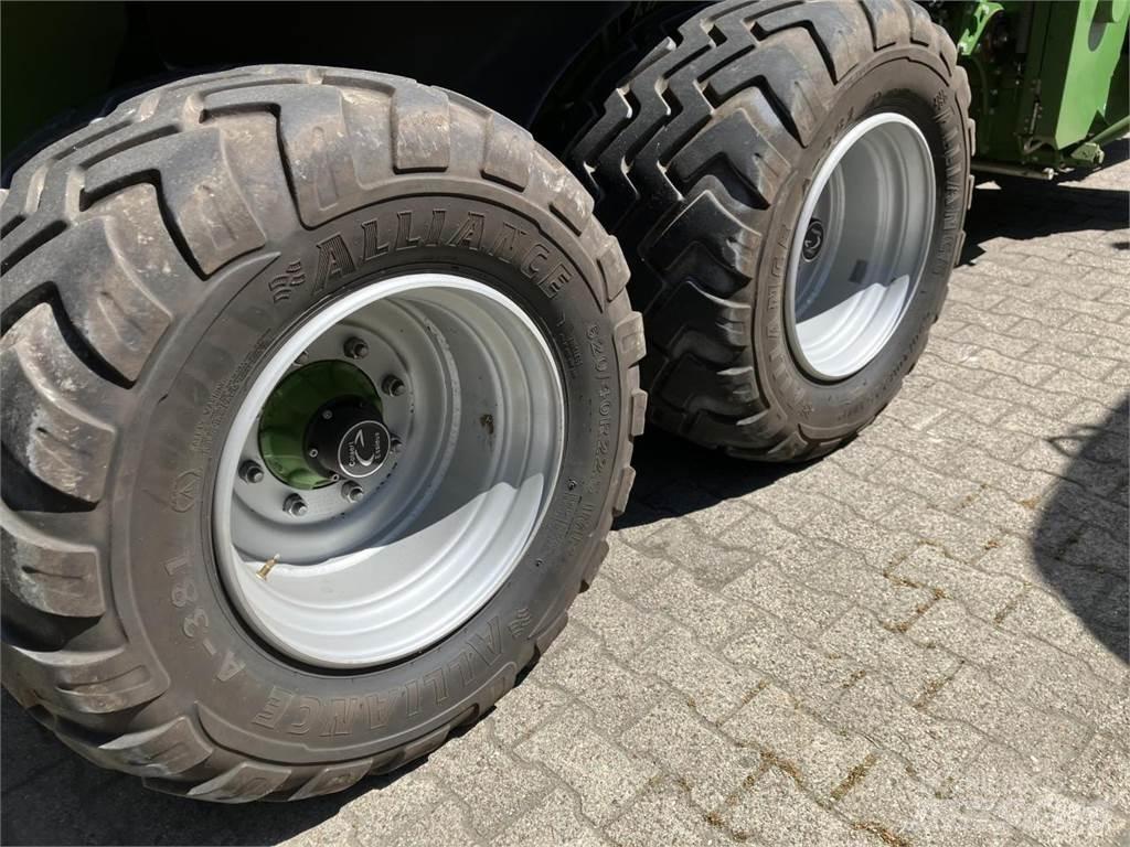 Krone BP 1270 XC 方形打捆機
