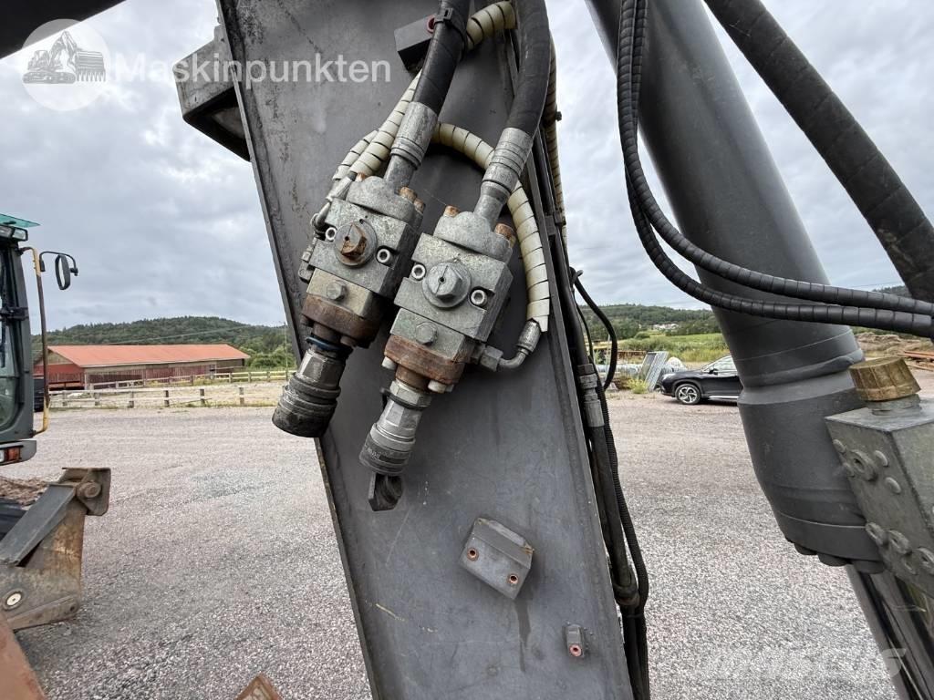 Volvo EW 140 C 旋轉式挖土機/掘鑿機/挖掘機