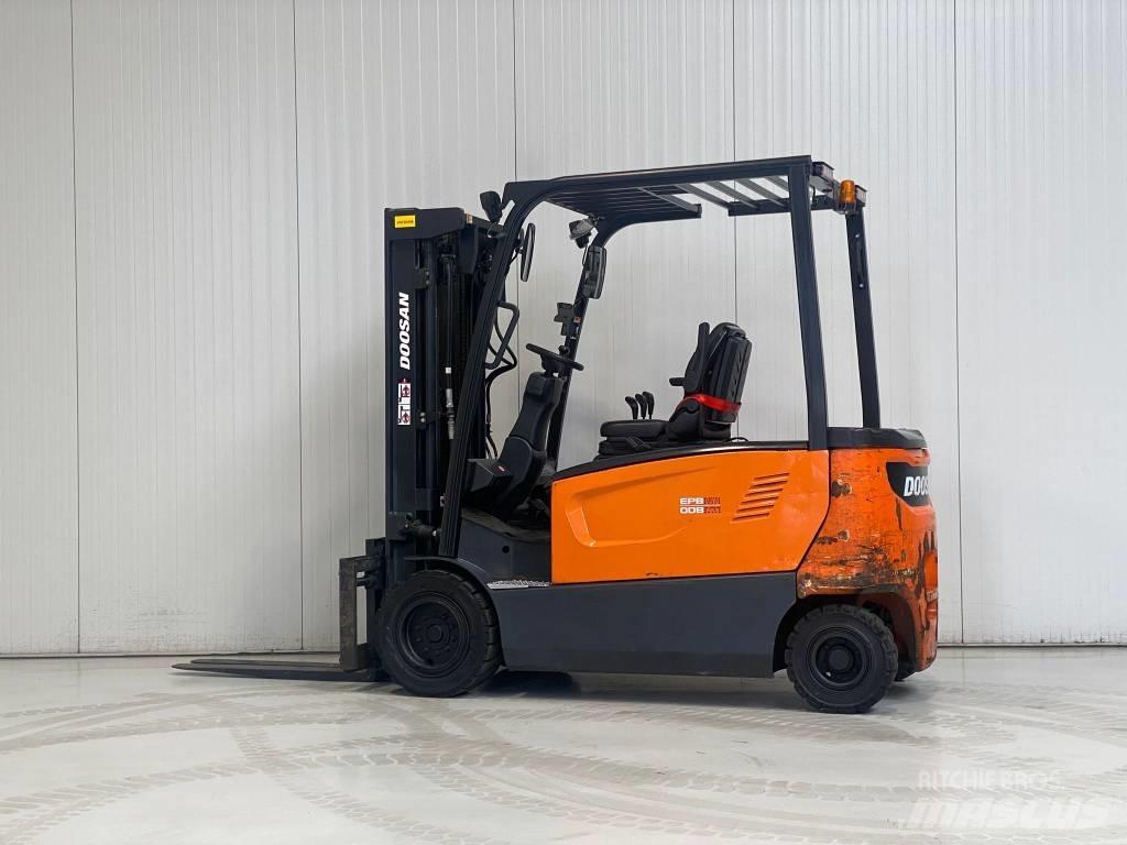 Doosan B30X-7 電動堆高機