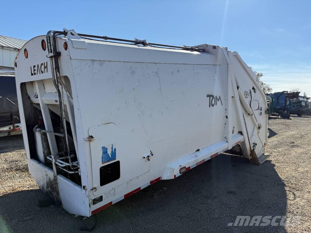  Leach Alpha III 垃圾車