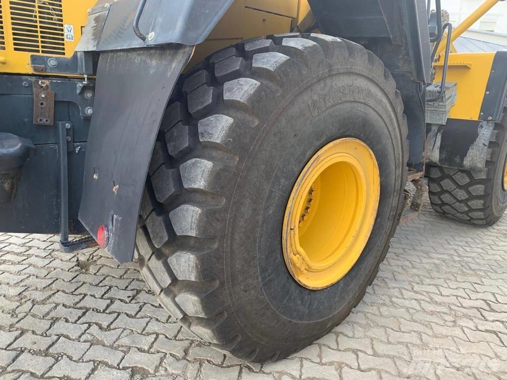 Komatsu WA 470-6 輪胎式裝載機