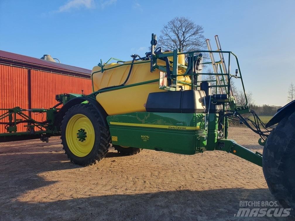 John Deere R975 i 牽引式噴霧機