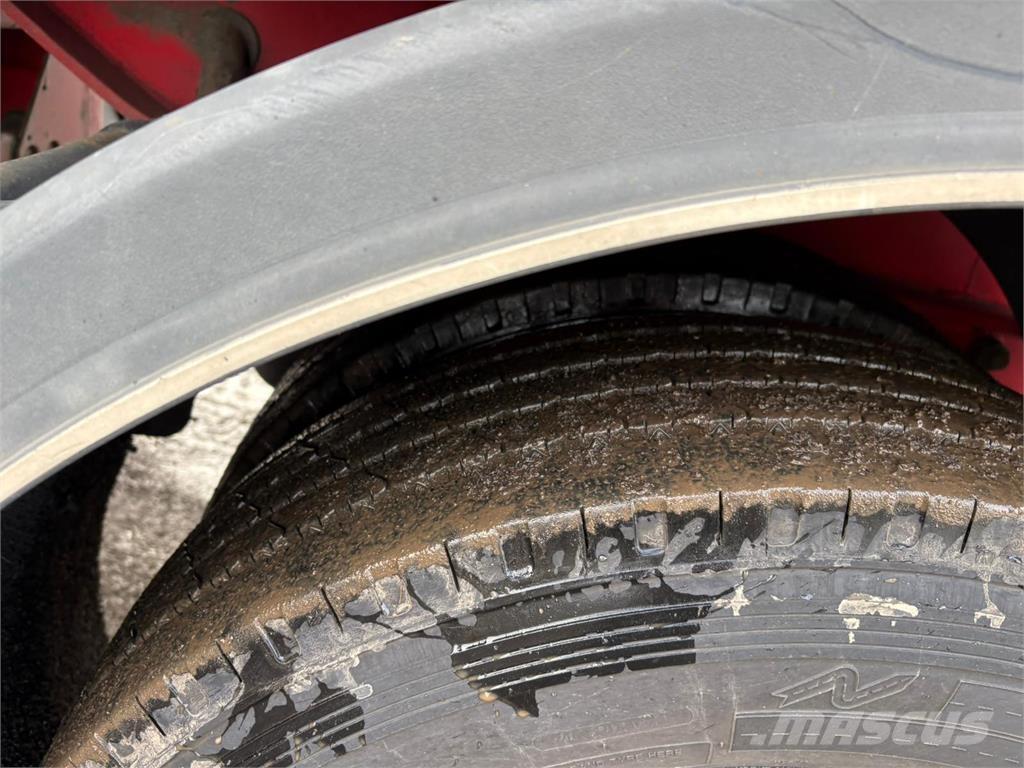 Kel-Berg 2aks 拖頭車