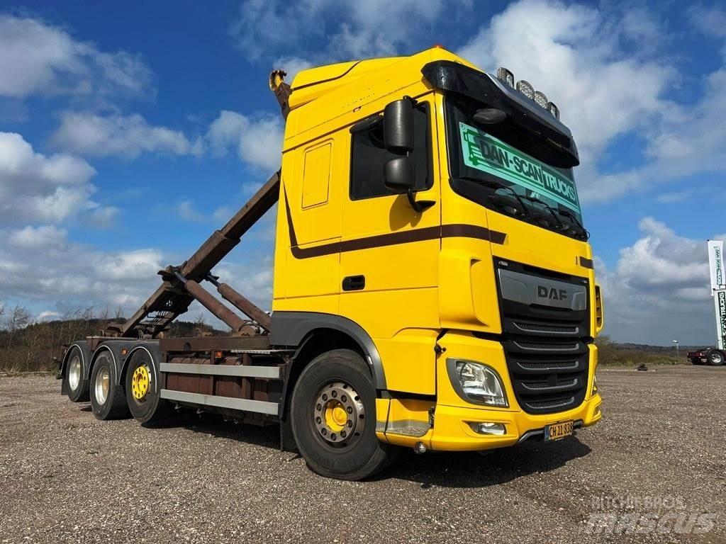 DAF XF 530 8x2-*4 吊鉤式起重車