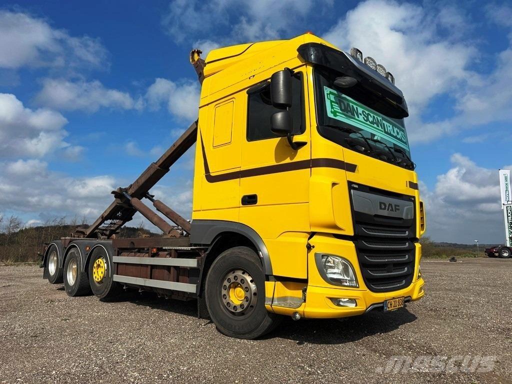 DAF XF 530 8x2-*4 吊鉤式起重車