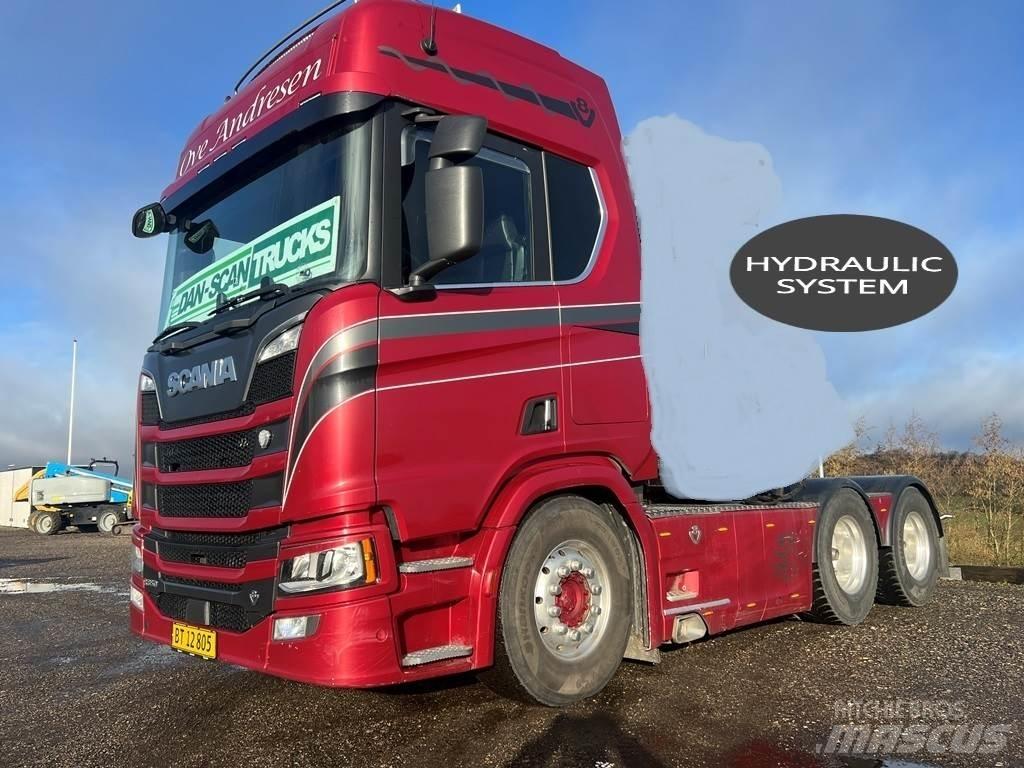 Scania R650 6x4 曳引機組件