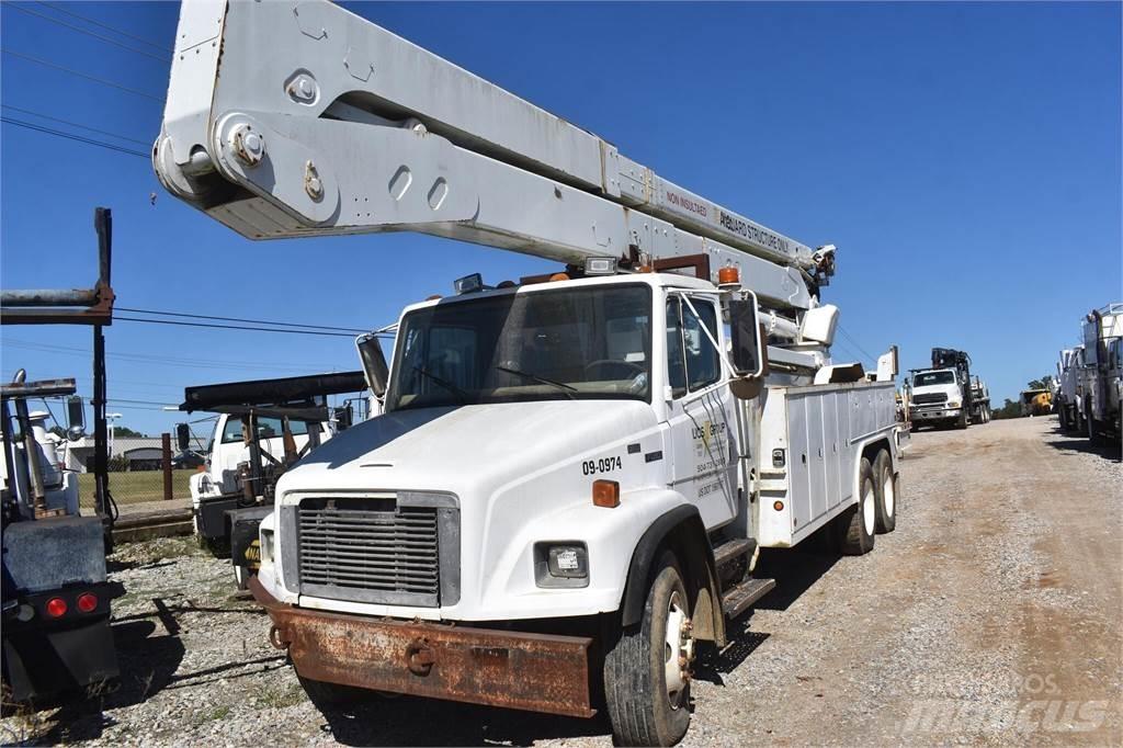 Altec A77T 卡車裝載高空作業車