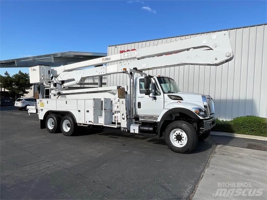 Altec A77TE93 卡車裝載高空作業車