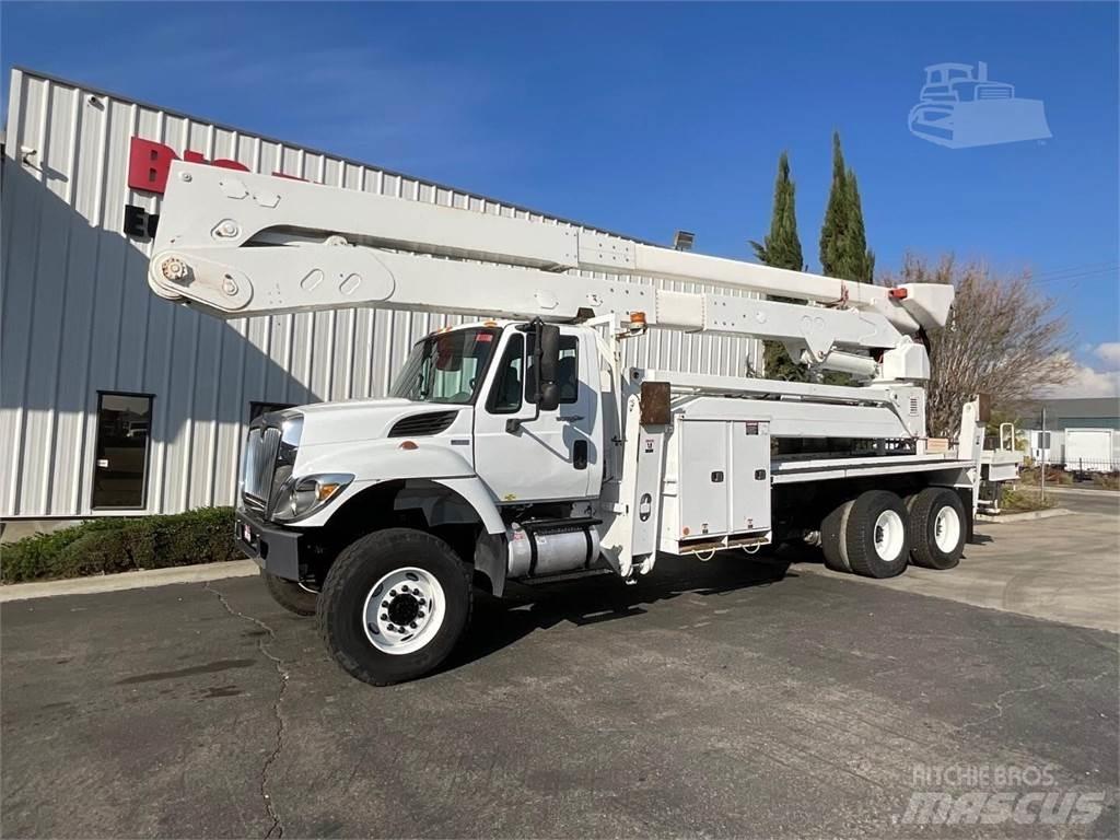 Altec A77TE93 卡車裝載高空作業車