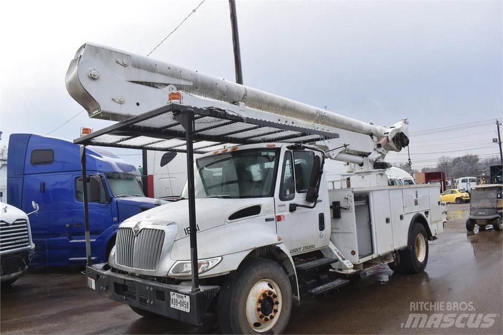 Altec AA55 卡車裝載高空作業車