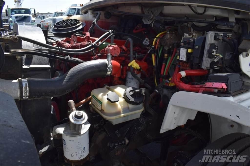 Altec AA755 卡車裝載高空作業車