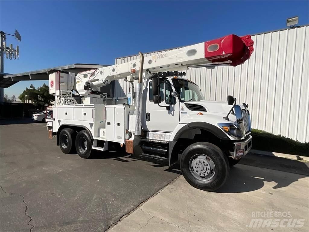 Altec AM55 卡車裝載高空作業車