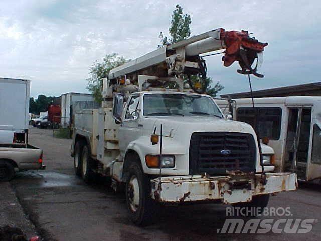 Altec D1000BR 移動式鑽機車
