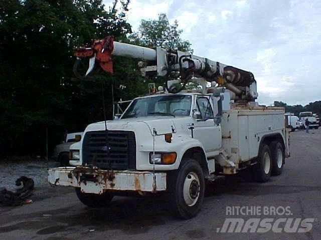 Altec D1000BR 移動式鑽機車