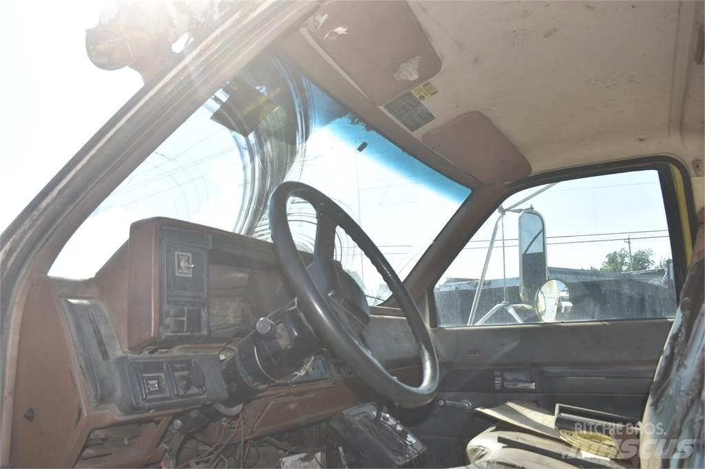 Altec D842ATR 移動式鑽機車