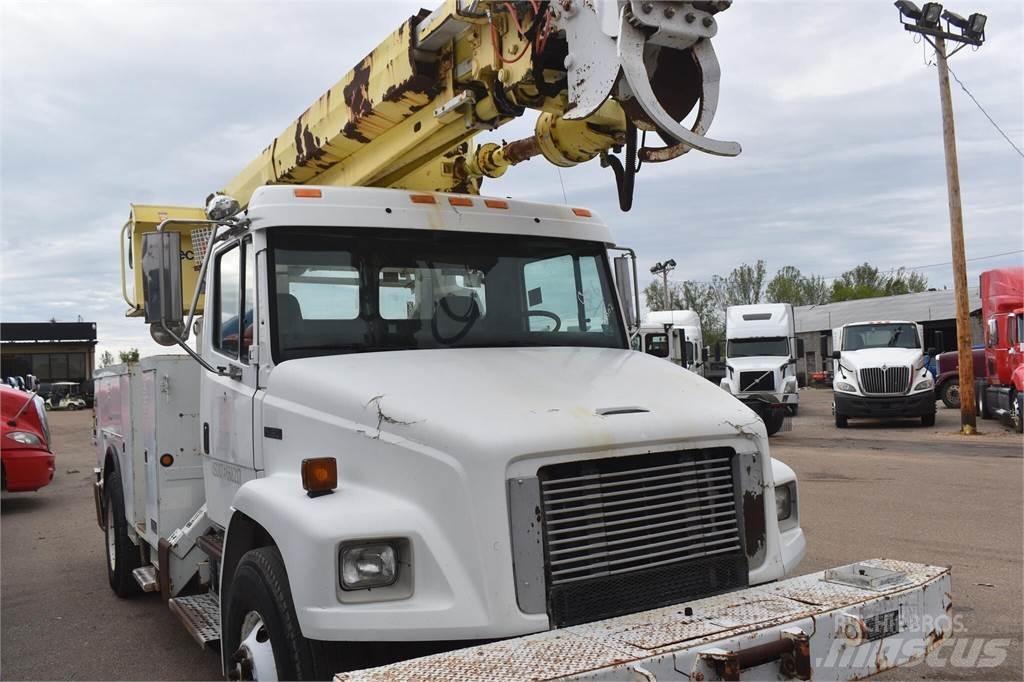 Altec D945TR 移動式鑽機車