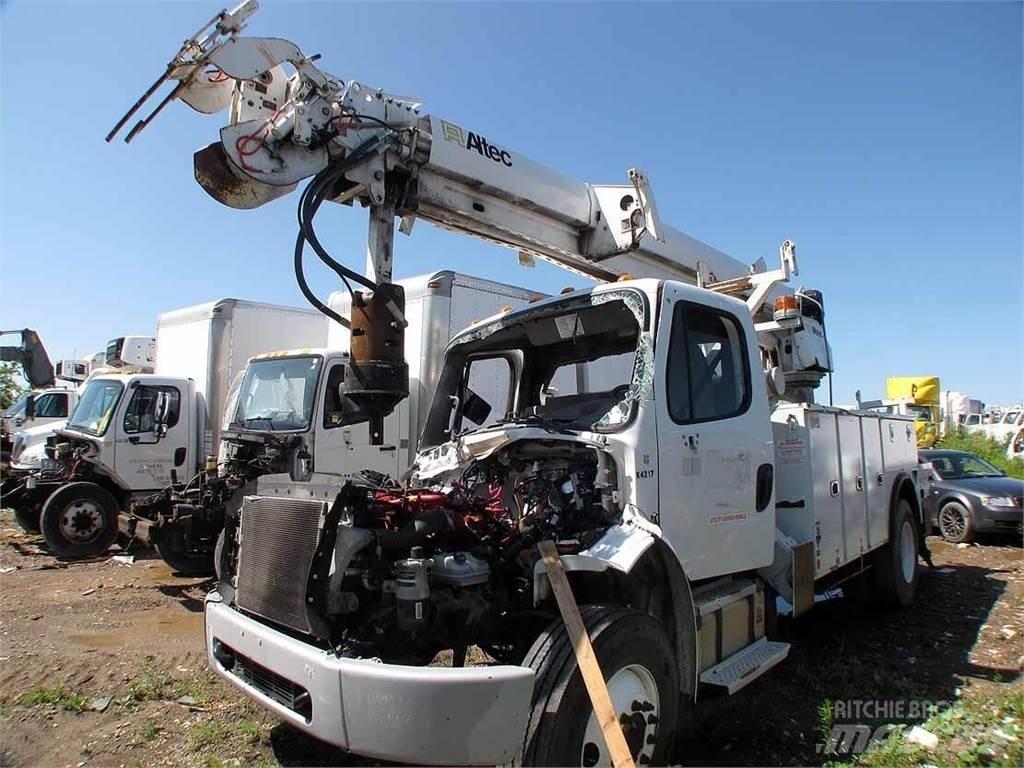 Altec DC47TR 移動式鑽機車