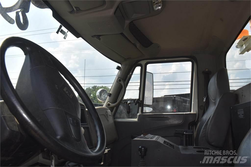 Altec DM45 移動式鑽機車