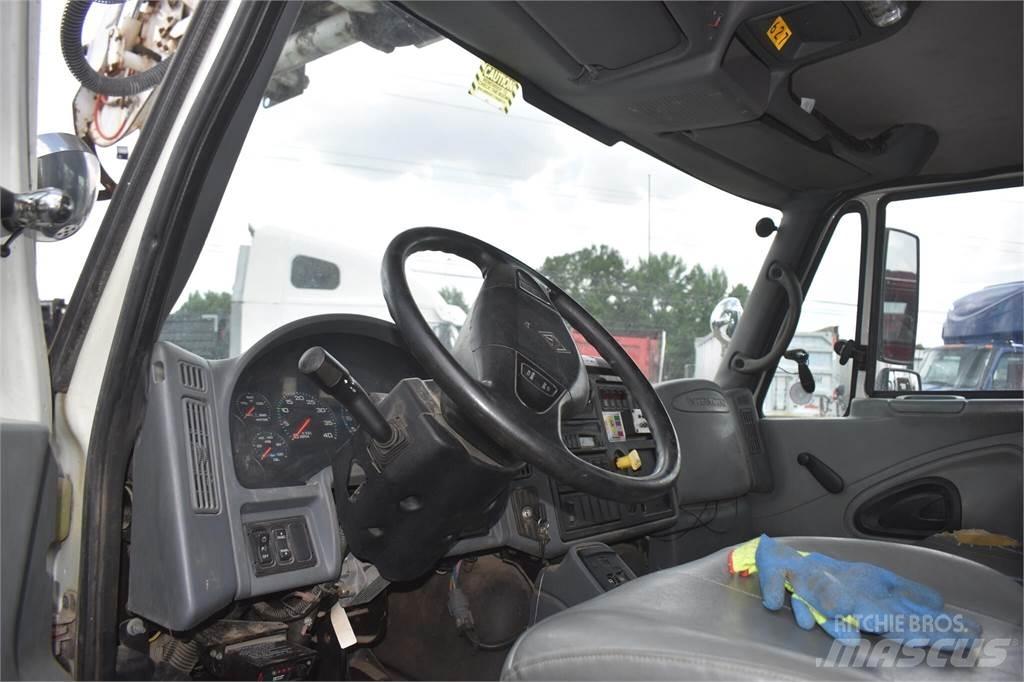Altec DM45TR 移動式鑽機車