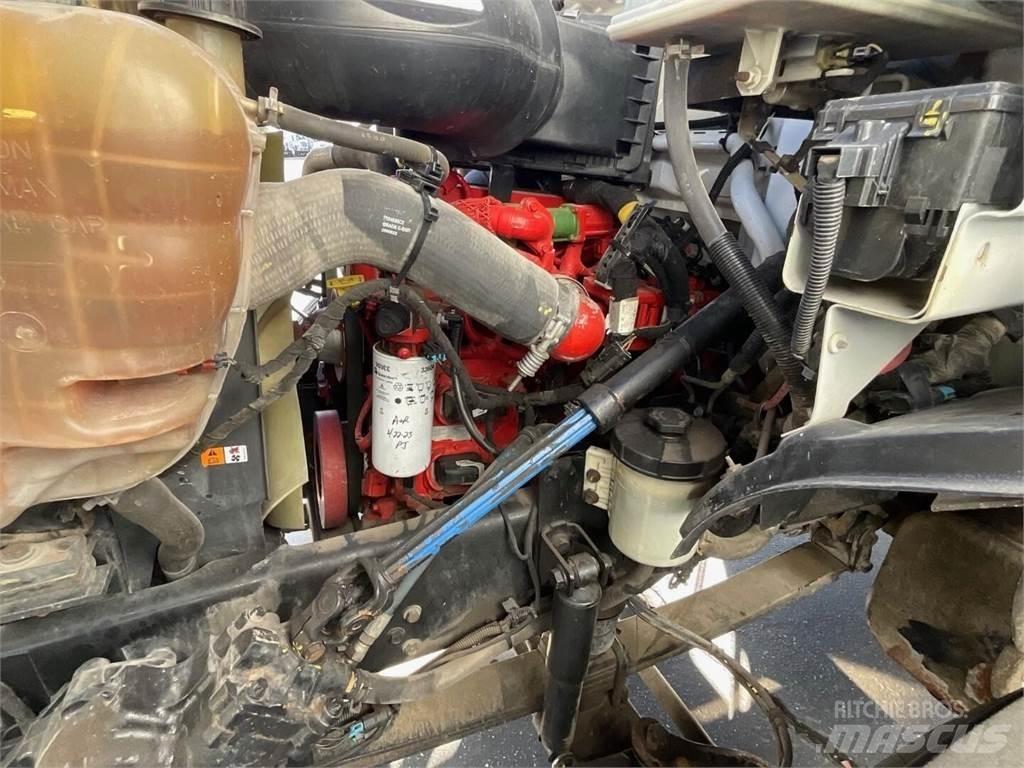 Altec LR756 FM 卡車裝載高空作業車
