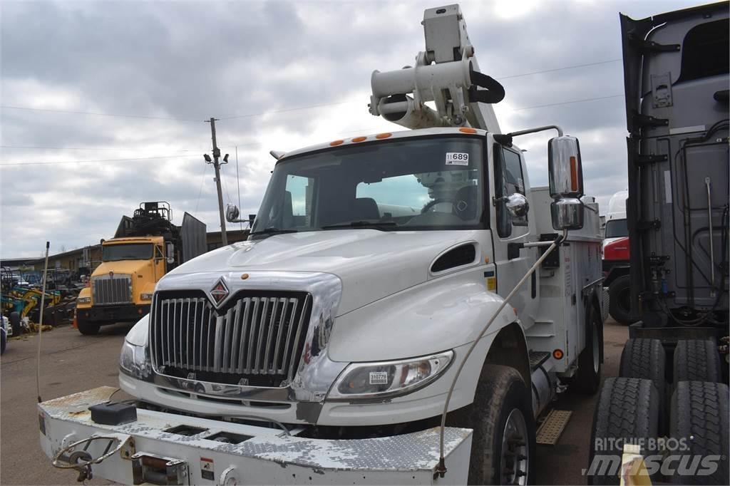 Altec TA37M 卡車裝載高空作業車