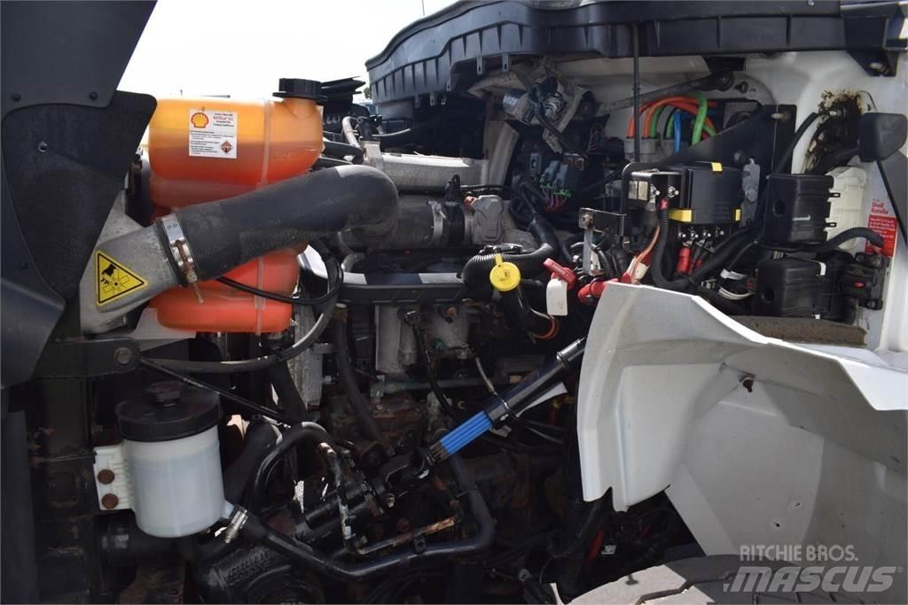 Altec TA41M 卡車裝載高空作業車
