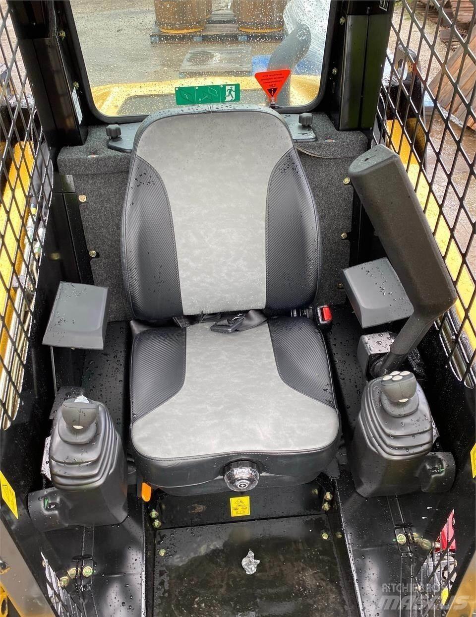 ASV POSI-TRACK RT40 滑移轉向裝載機