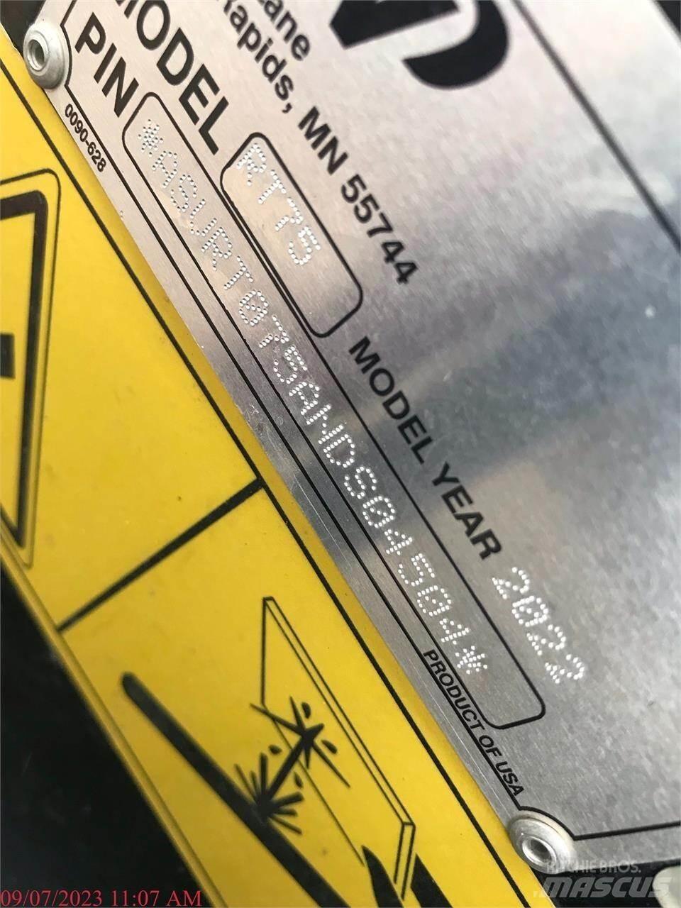 ASV POSI-TRACK RT75 滑移轉向裝載機