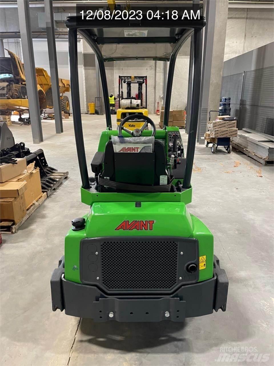 Avant 423 輪胎式裝載機