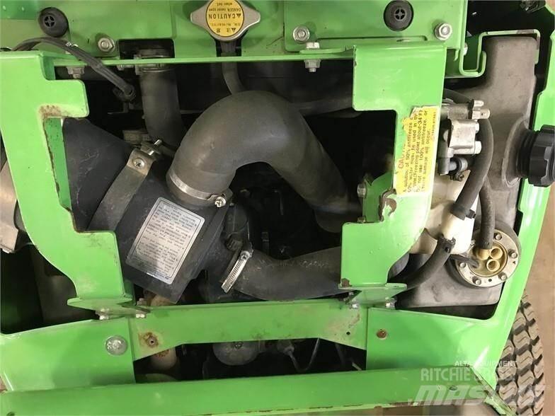 Avant 528 輪胎式裝載機