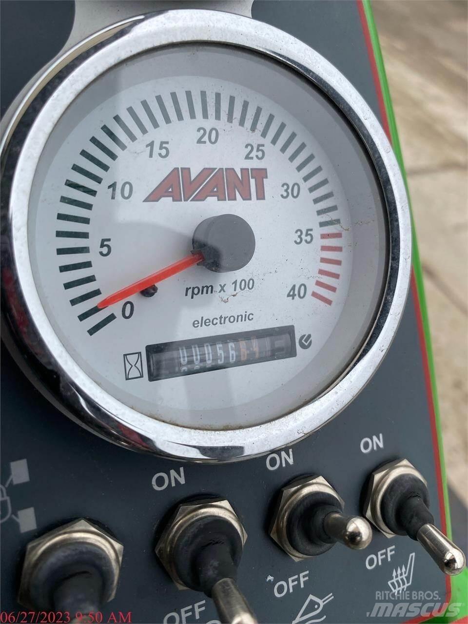 Avant 528 輪胎式裝載機
