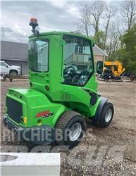 Avant 528 輪胎式裝載機