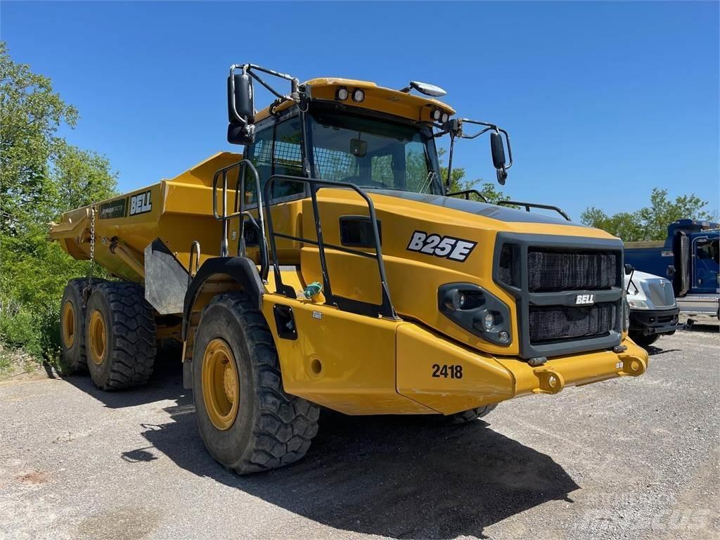 Bell B25E 鉸接式起吊車