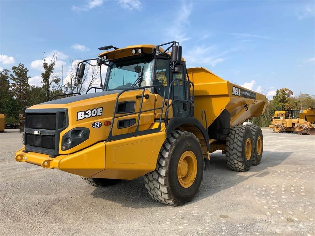 Bell B30E 鉸接式起吊車