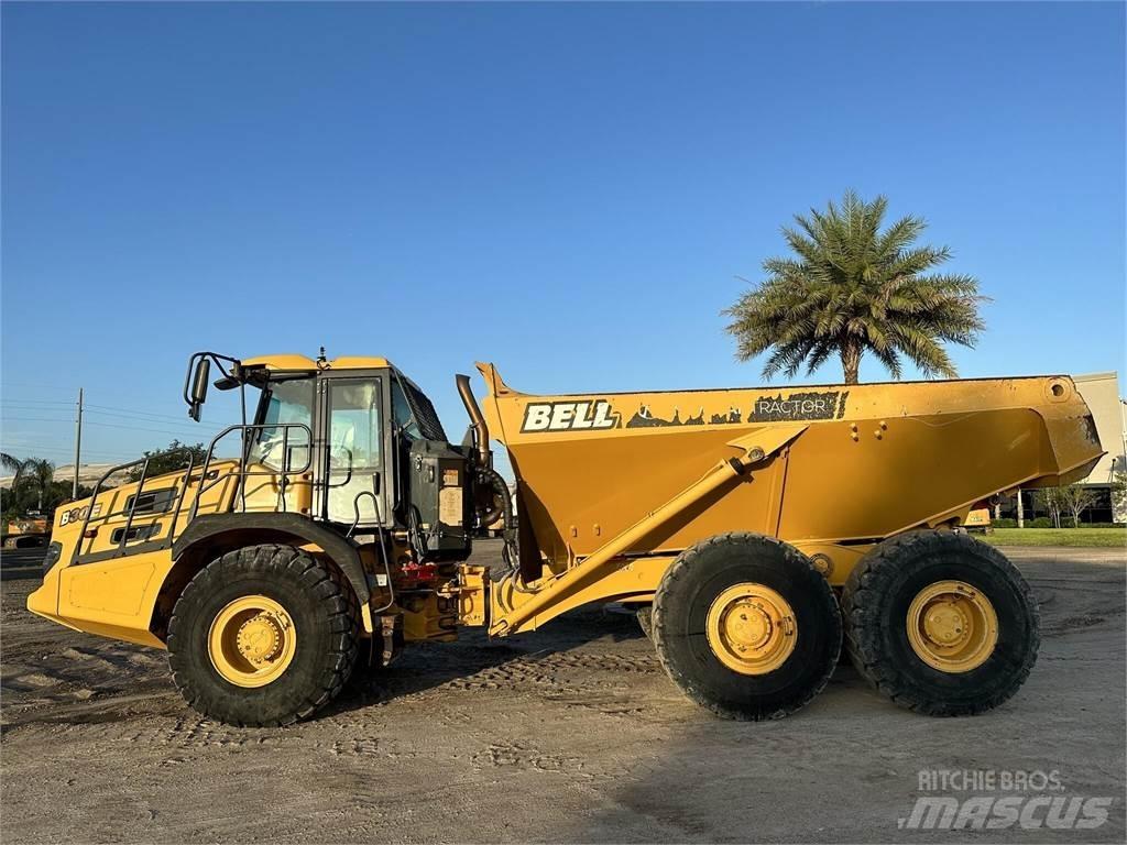 Bell B30E 鉸接式起吊車