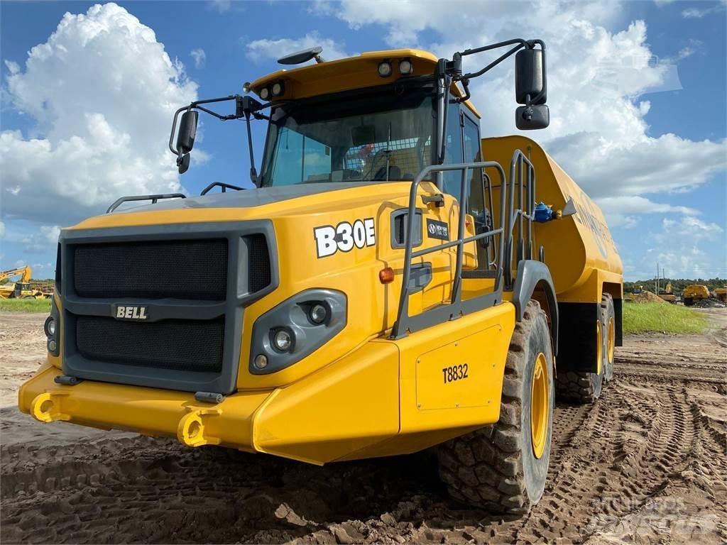 Bell B30E 鉸接式起吊車