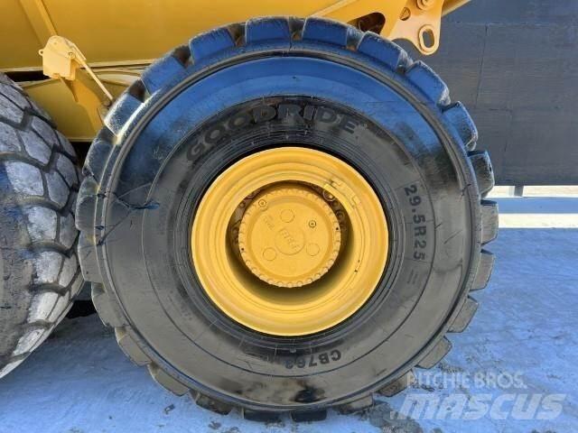 Bell B40E 鉸接式起吊車