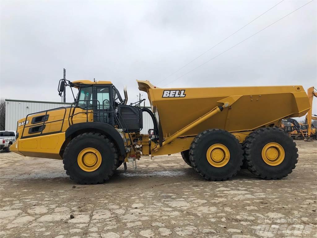 Bell B45E 鉸接式起吊車
