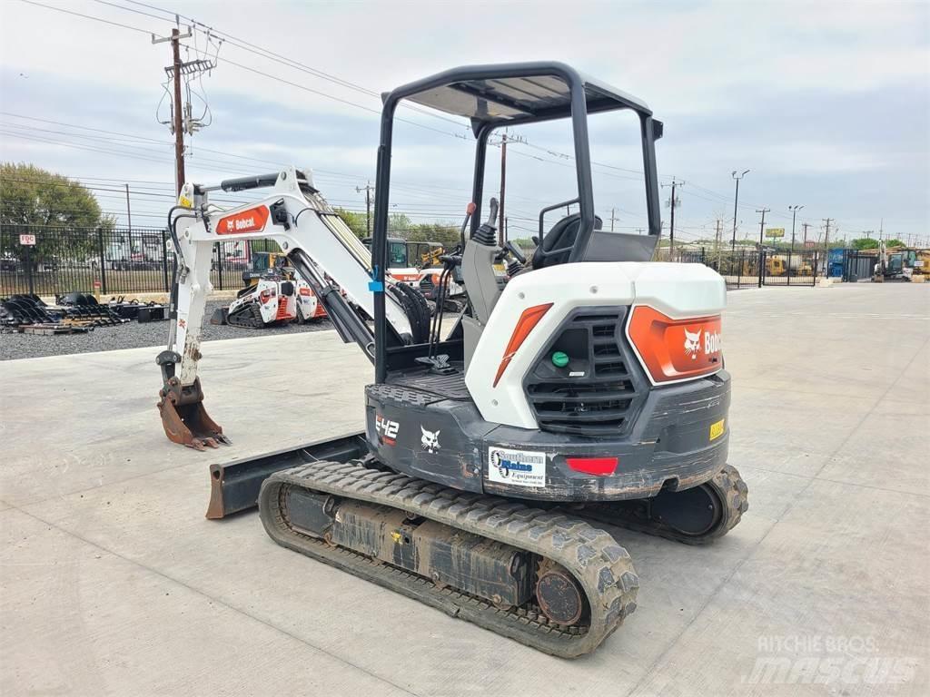 Bobcat E42 小型挖土機/掘鑿機<7t(小型挖掘機)